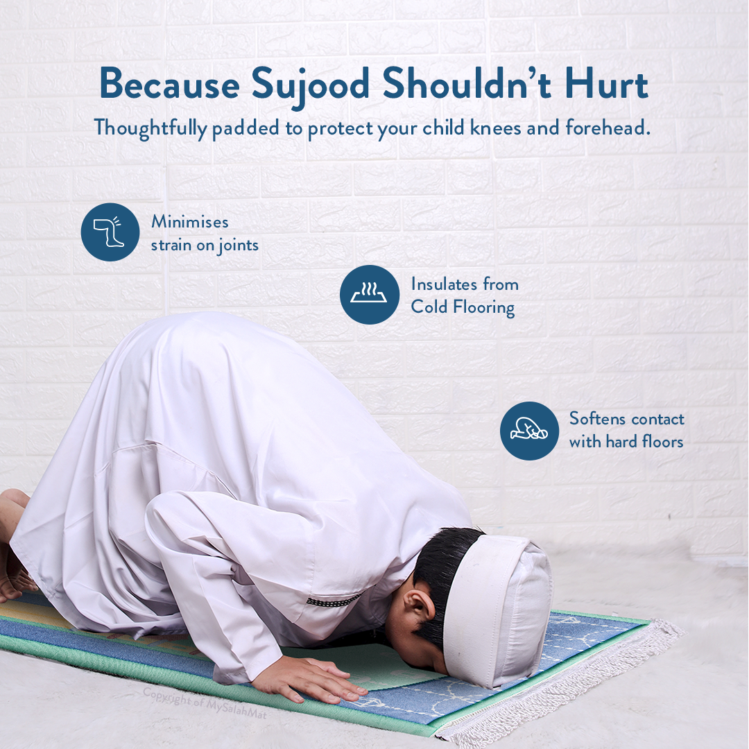 Padded Kids Prayer Mat with Aqua Mumbai Mosque Design by Urban Rugs UK | Ramadan & Eid Gift