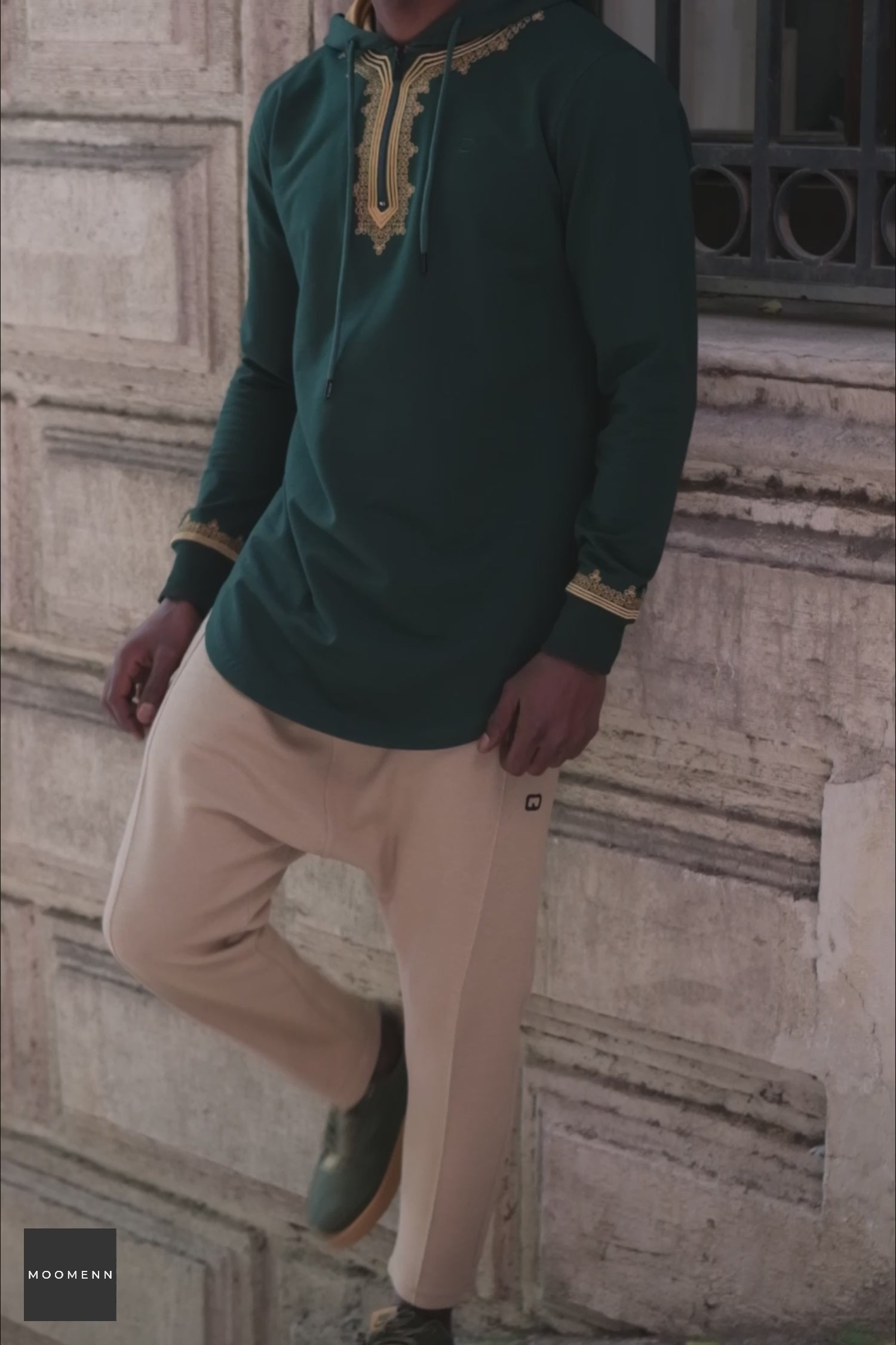 Load video: QL Longline Etniz Sweat MA in Emerald Green and Gold